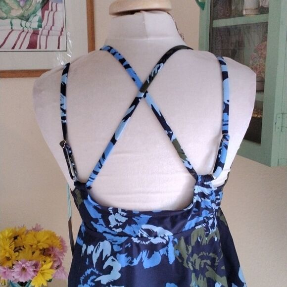 NWT Kona Sol Swim Top - Picture 6 of 10